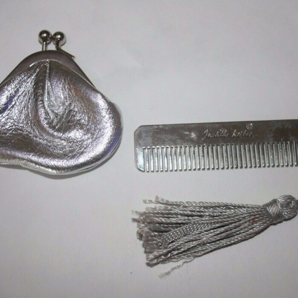 Judith Leiber Coin Purse Comb Set in Silver